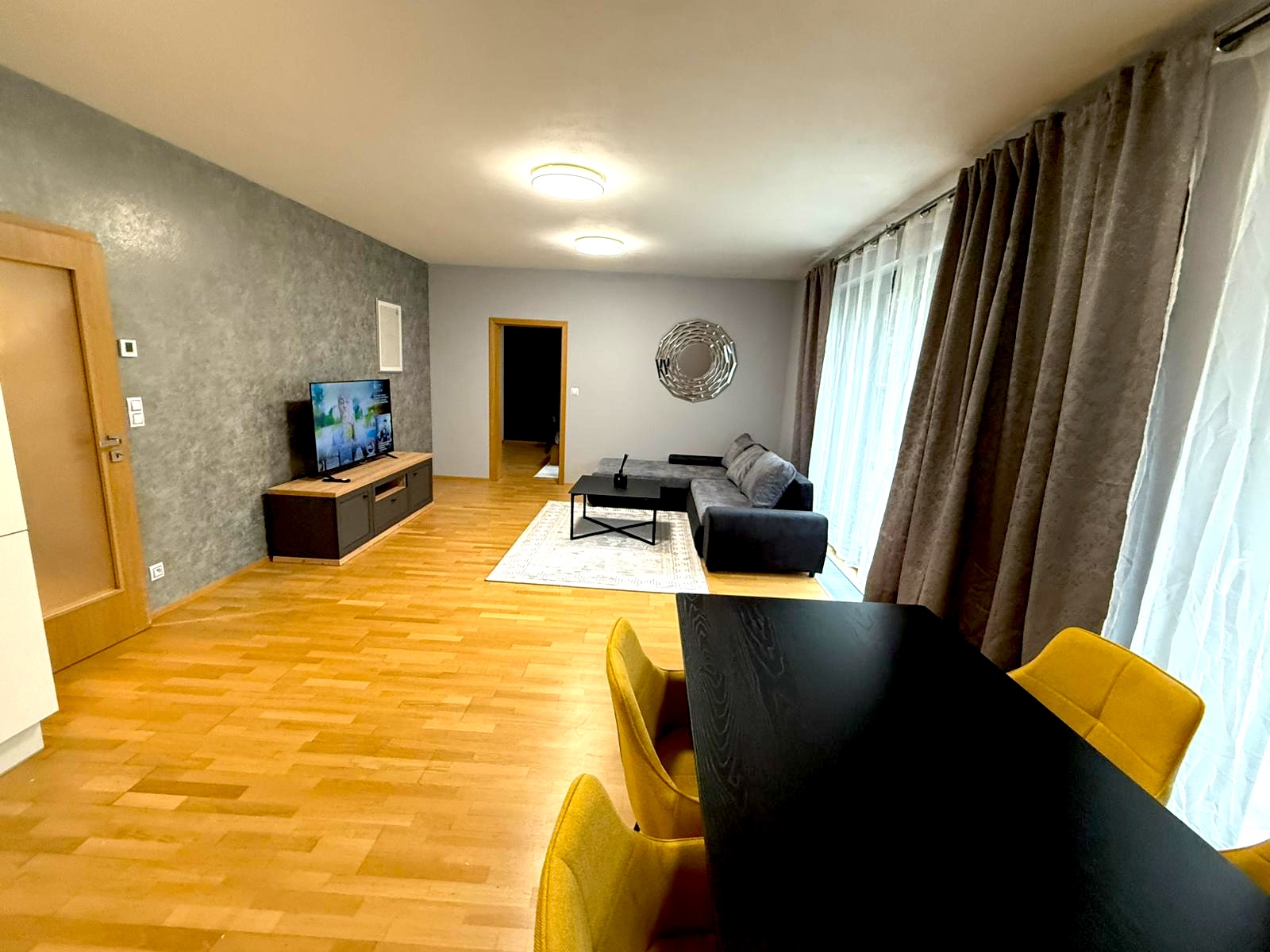 Living and dining area