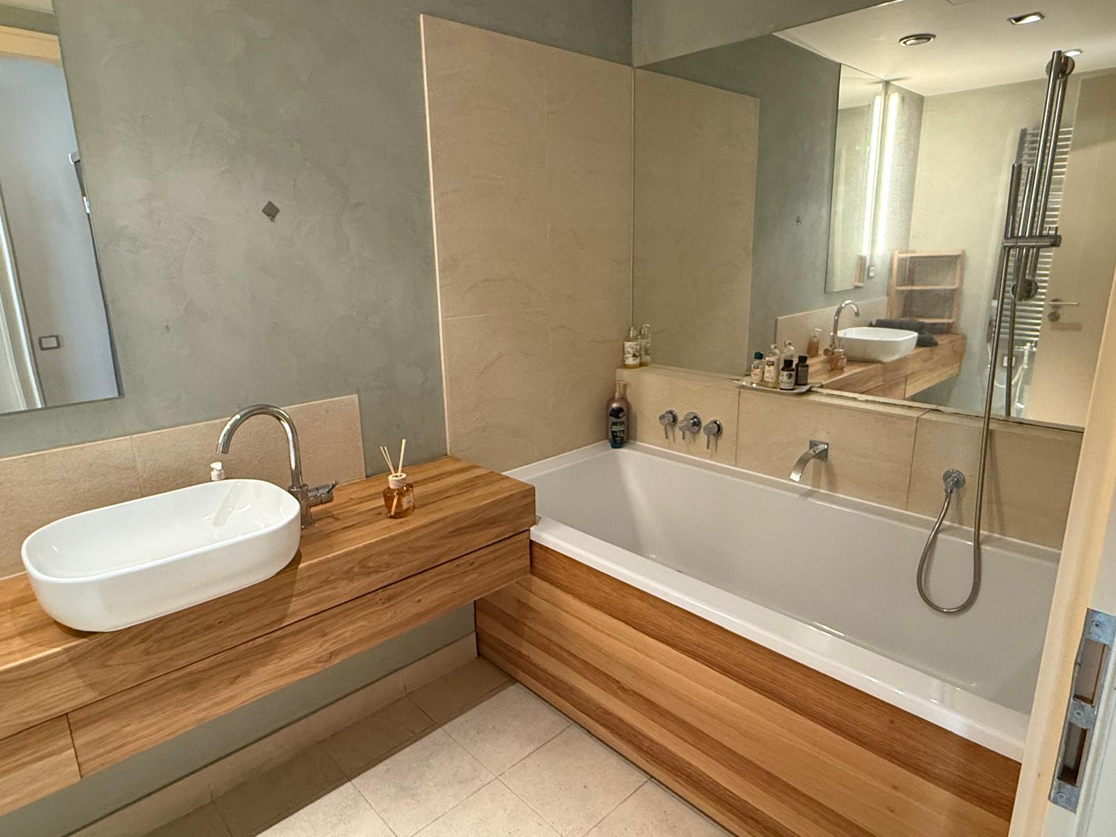 Bathroom with tub