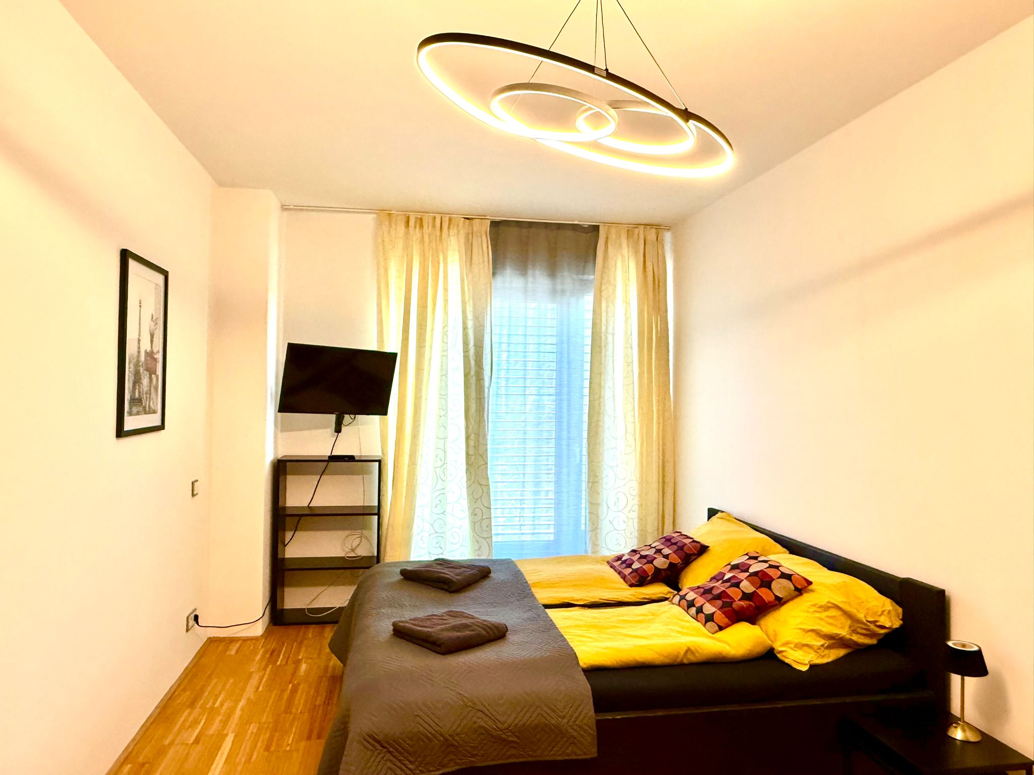 Bedroom with double bed